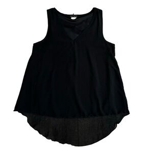 Urban Episode black sleeveless tank V neck blouse, high low hem, fully lined, M